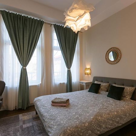 Central Charm - 2Br Apartment Тімішоара Екстер'єр фото