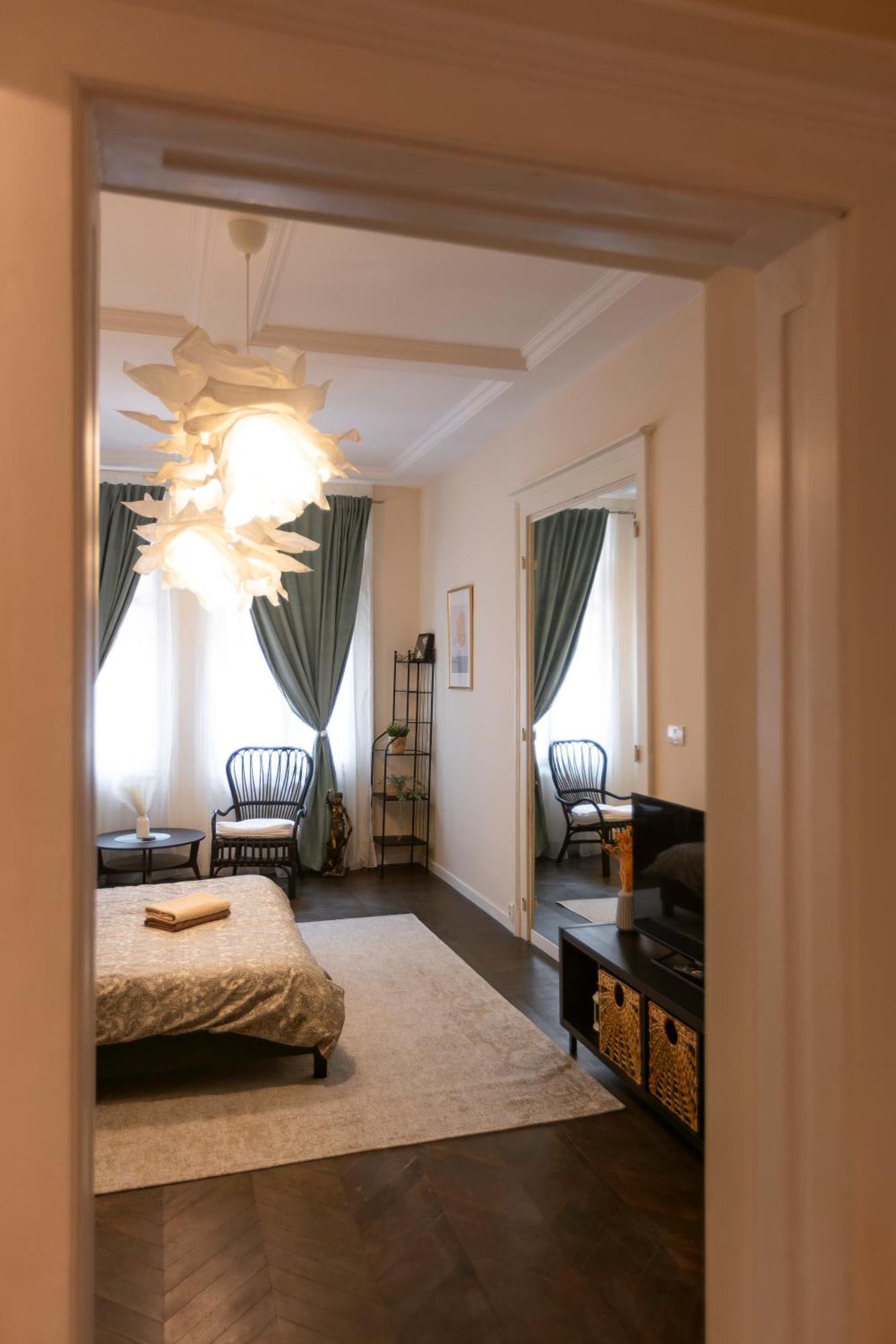 Central Charm - 2Br Apartment Тімішоара Екстер'єр фото